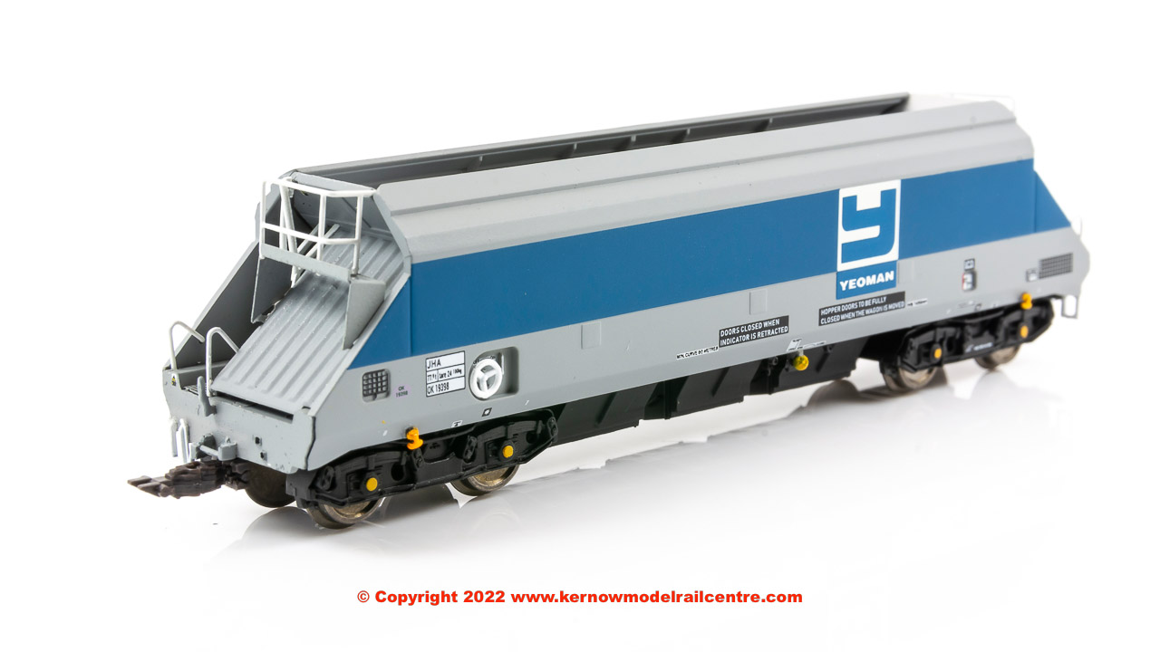 2F-050-106 Dapol O&K JHA Hopper middle Wagon number 19398 in Foster Yeoman later livery